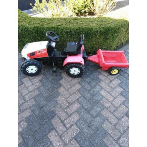 traptraktor met aanhanger