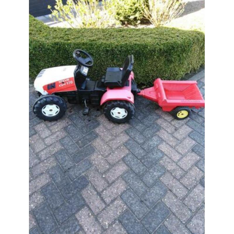 traptraktor met aanhanger