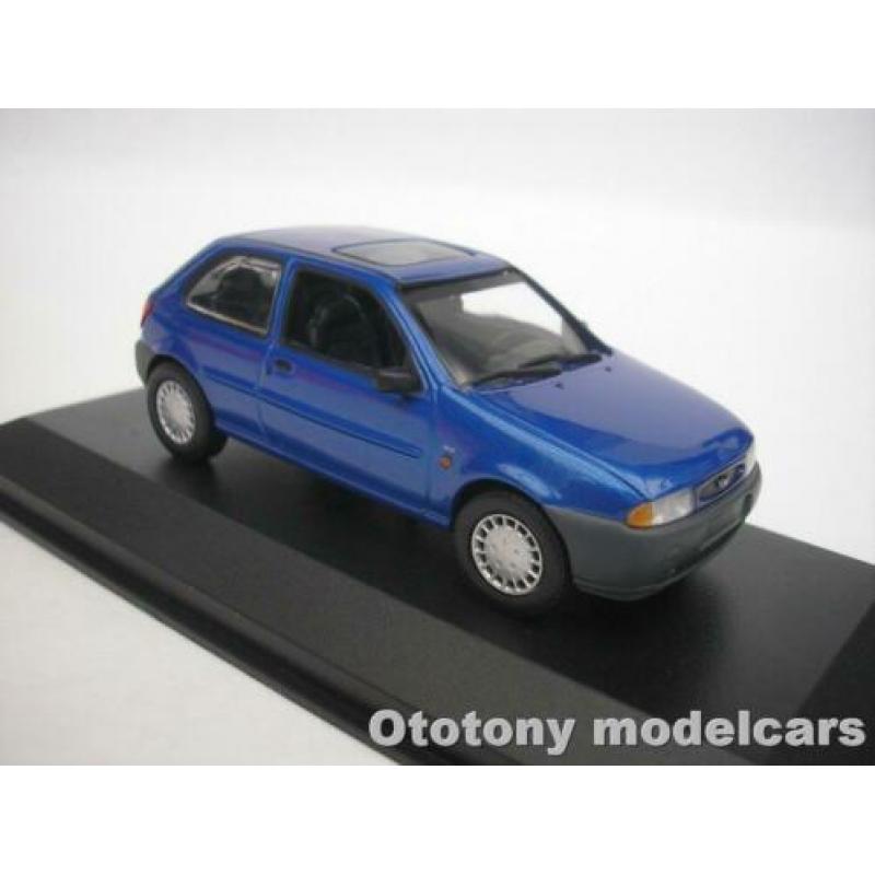 Ford Fiesta 1995 Blauw Metallic 1/43 Maxichamps
