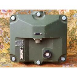 Vintage uit Engeland originele militaria laser detector.