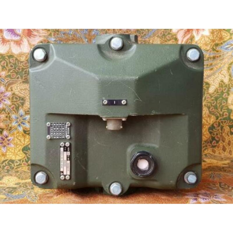 Vintage uit Engeland originele militaria laser detector.