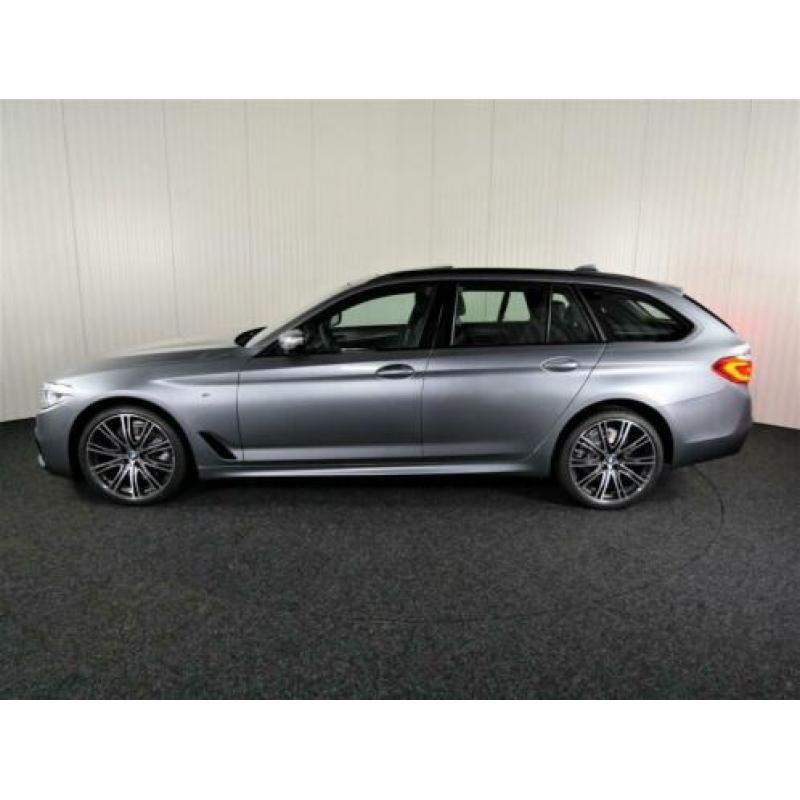 BMW 5 Serie Touring 520i High Executive /Driving Assistant P