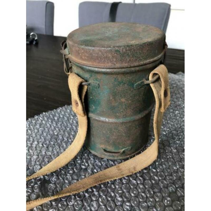 Gasmasker bus / canister Duits WO1