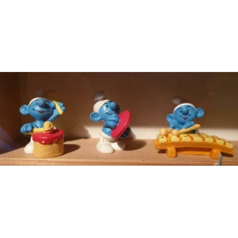 Compleet 12-delig resin Smurfen orkest in uitstekende staat!
