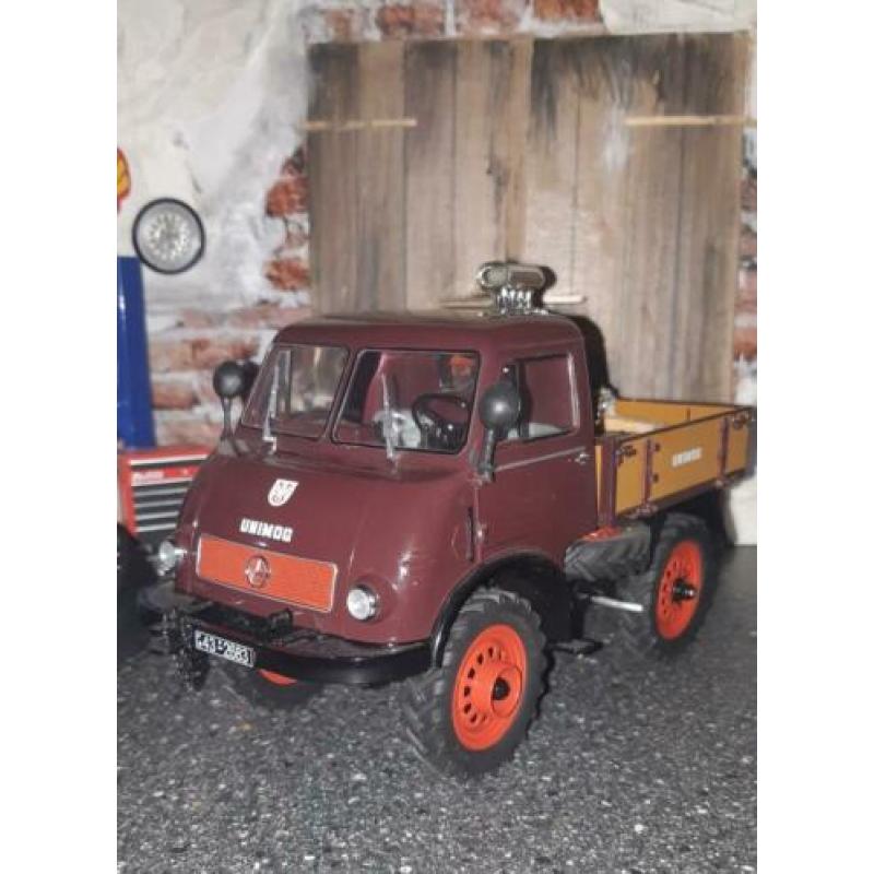 Unimog Mercedes 1:18 Schucko Alleen de wagen is te koop
