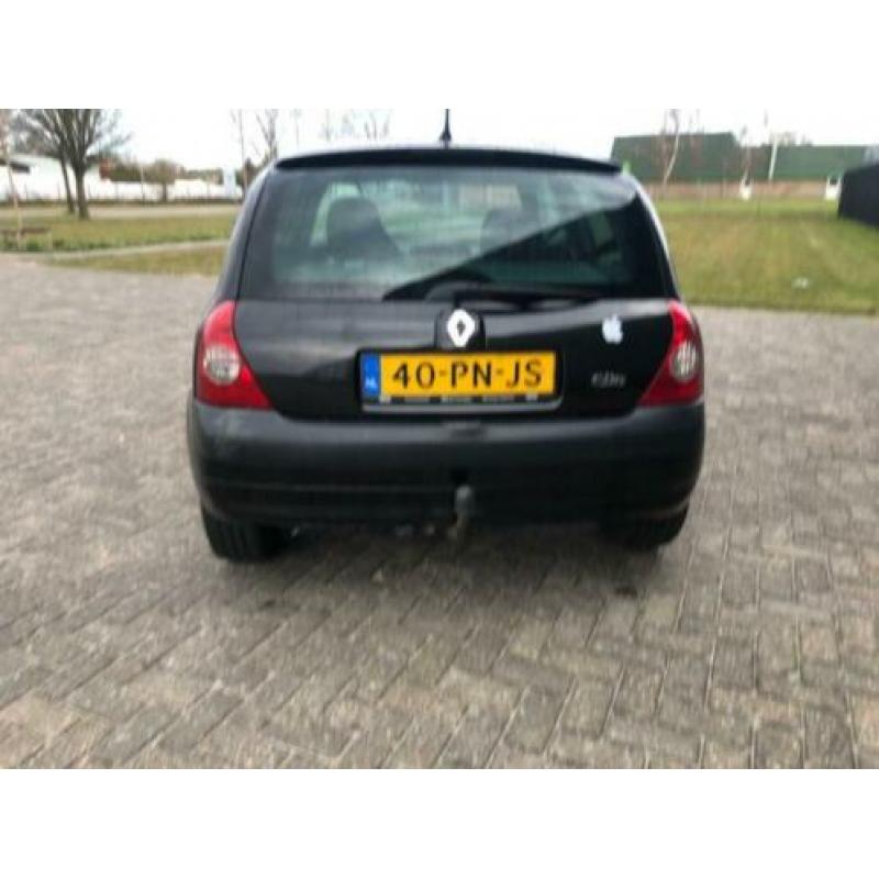 Renault Clio 1.5 DCI 48KW Autbas E3 2004 Zwart