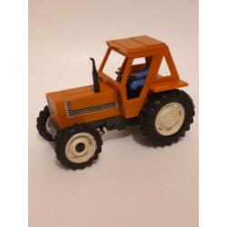 Britains tractor met toebehoren