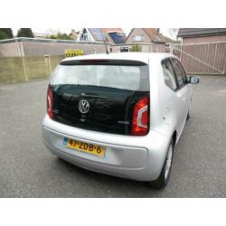 Volkswagen Up! 1.0 60 PK Move Up Blue Motion Airco Navigatie
