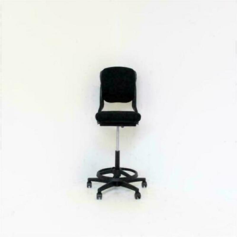 Ahrend 230: Leren, Baliestoelen/Bureaustoelen/Kassastoelen.