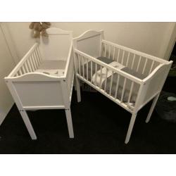 Baby wieg tweeling INCL. Matrasjes - babywiegjes hout