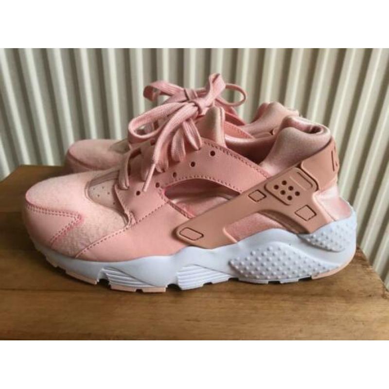 Nieuw! Roze Nike Huarache 100% origineel maat 38.5