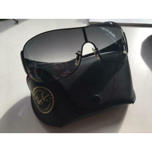 RayBan zonnebril ?? in zijn originele ??