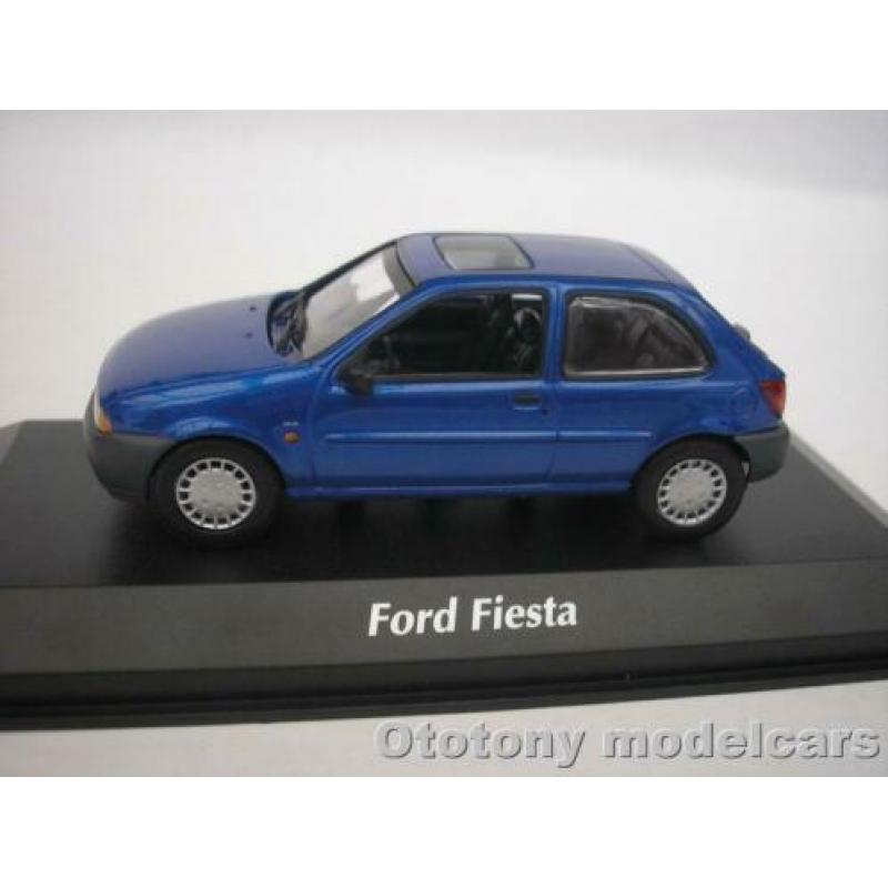 Ford Fiesta 1995 Blauw Metallic 1/43 Maxichamps