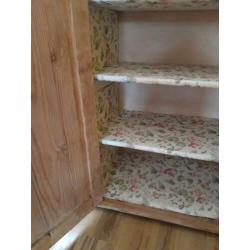 Brocante kast / dressoir