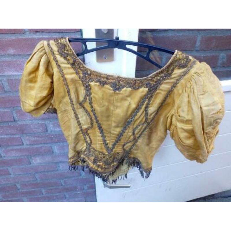 Antieke bodice