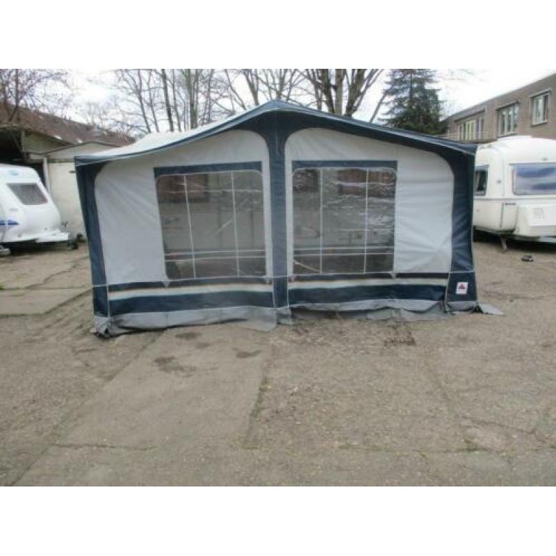 dorema sydney voortent maat 9 850/875