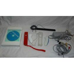 Witte Nintendo Wii met kabels, 1 controller/nunchuck en spel