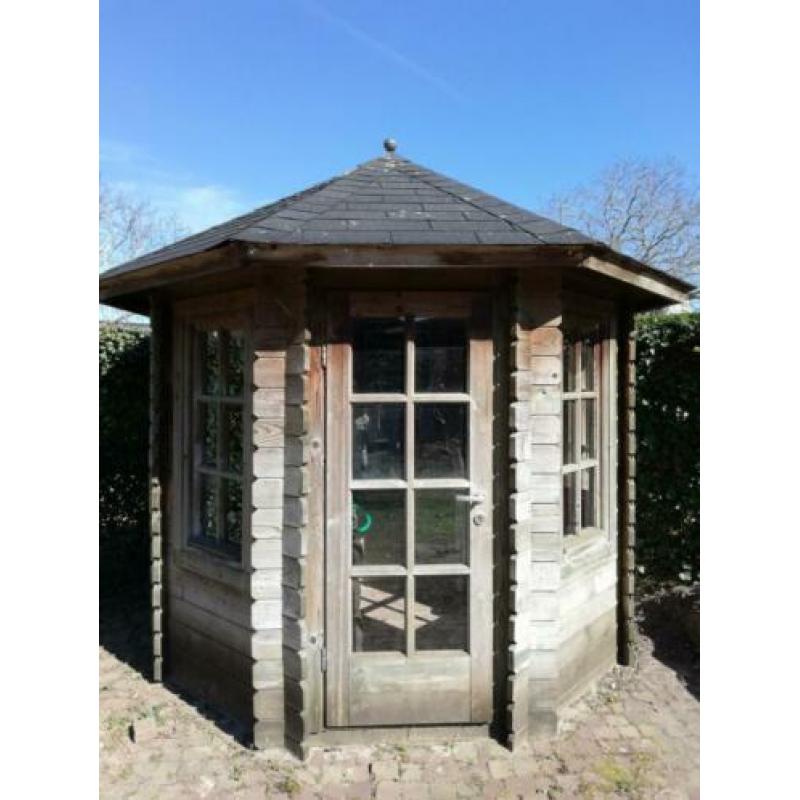 Tuinhuisje (diameter 250 cm)