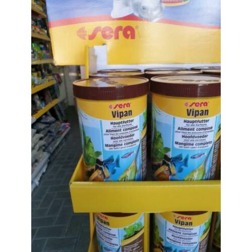 Sera vipan voer en voor de vijver