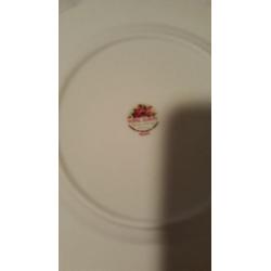 Royal Albert Roses ontbijtbordje