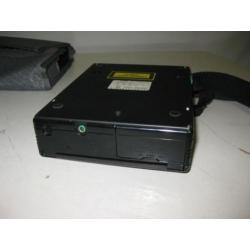 discman philips D6800/00 uitgang geluid slecht (30)