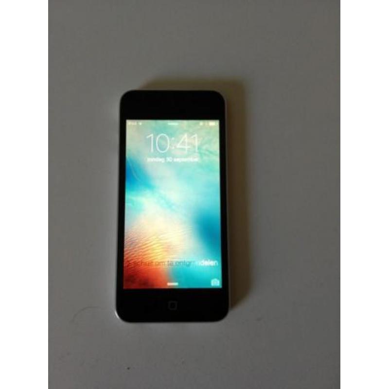 Ipod touch 5 (MOET NU WEG!!!)