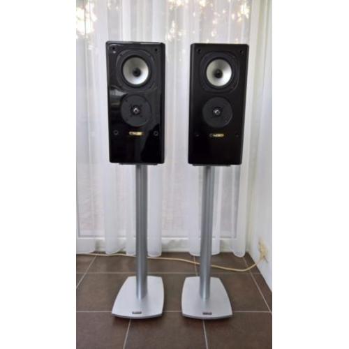 Xanadu AW 11 Ti +Dynaudio Stands