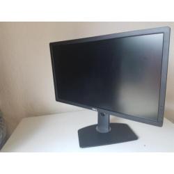 Dell U2713HM