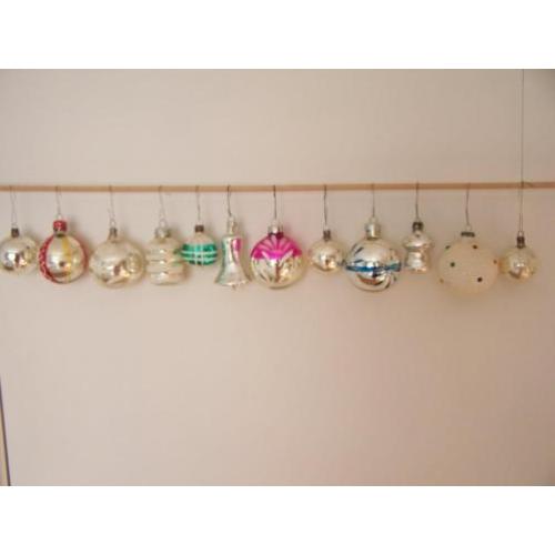 Oude kerstballen van glas