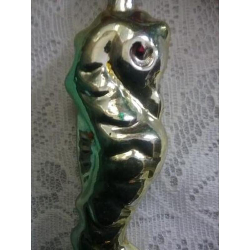 Oude antieke kerstbal figuur kerstversiering zeepaardje