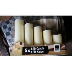 Diverse kerstartikelen en verlichting