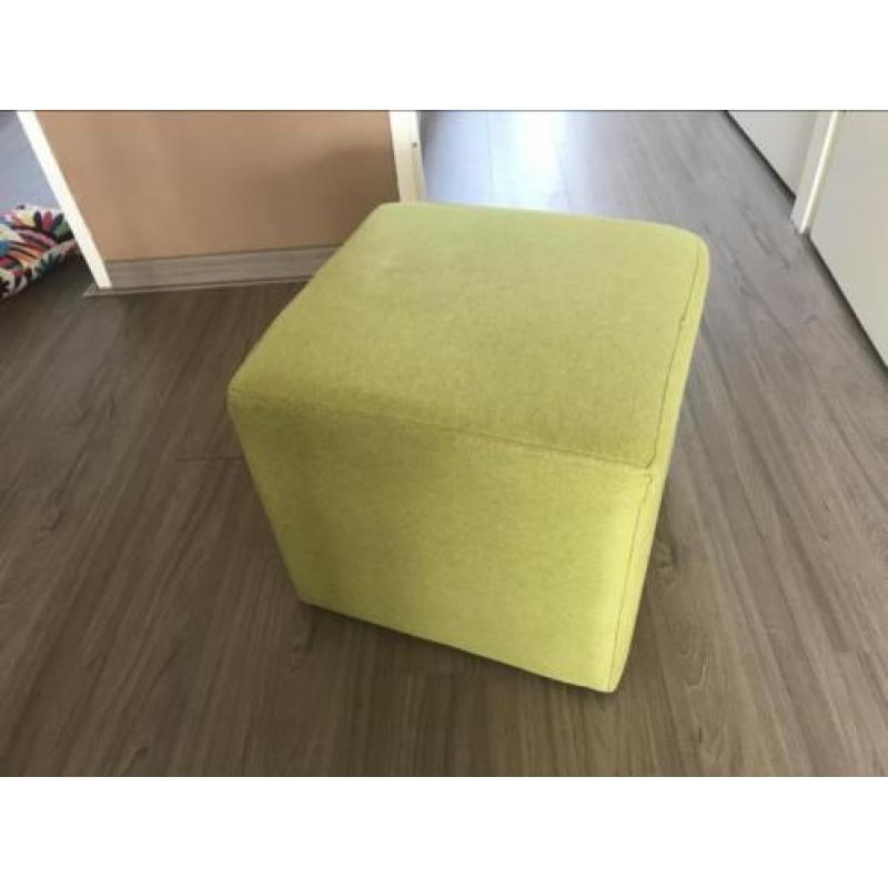 Groene poef te koop