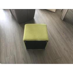 Groene poef te koop