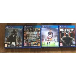 Playstation 4 500GB + 2 Controllers + 4 Games