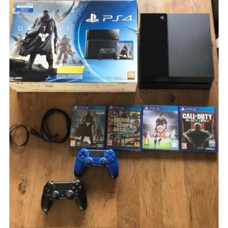 Playstation 4 500GB + 2 Controllers + 4 Games