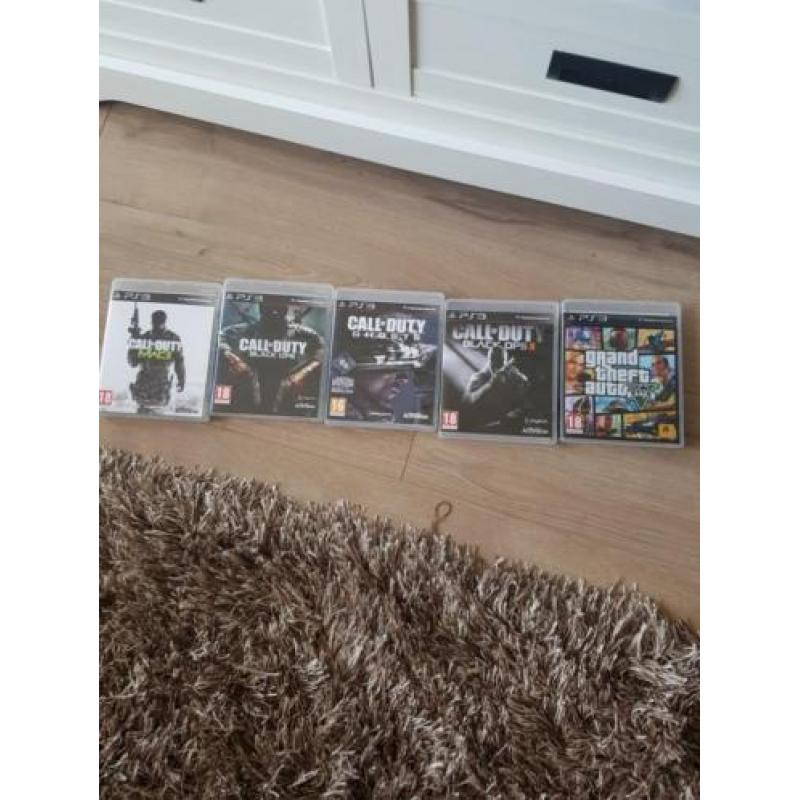 Playstation 3 met 5 spelletjes en speciale cod joystick