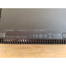 PS3 Slim 500gb + 2 controllers en spellen