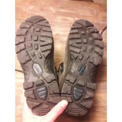 Meindl Gore-Tex wandelschoenen maat 40 (6.5)