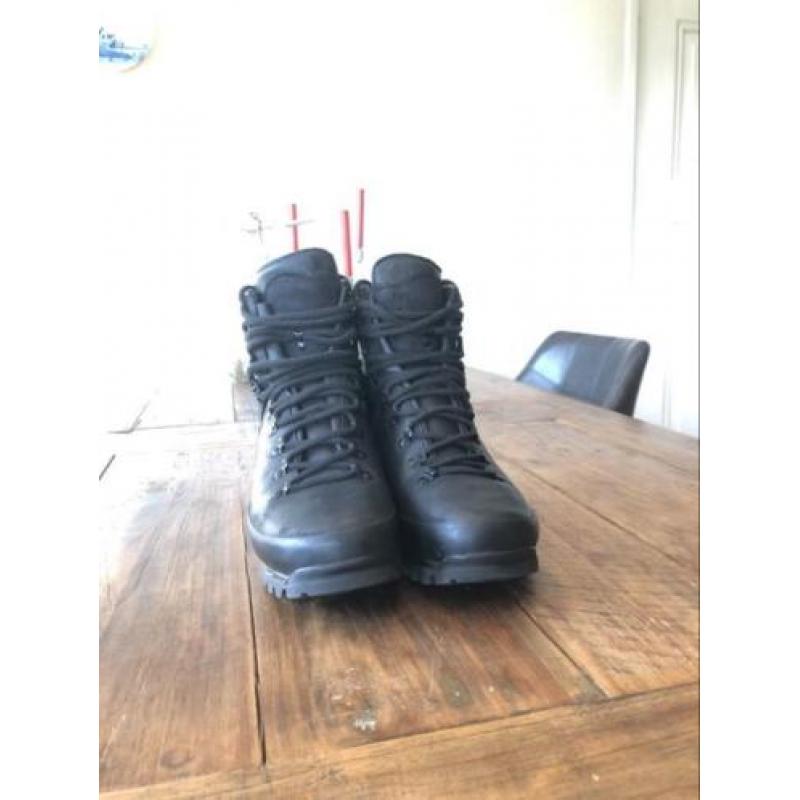 Meindl island pro 280B m2 43/44 kisten