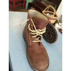 Stoere bergschoenen maat 35
