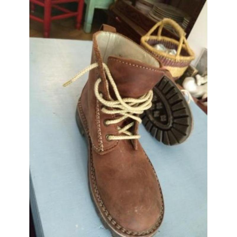 Stoere bergschoenen maat 35