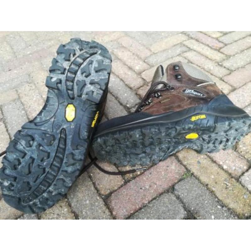 Wandelschoenen Grisport maat 40.