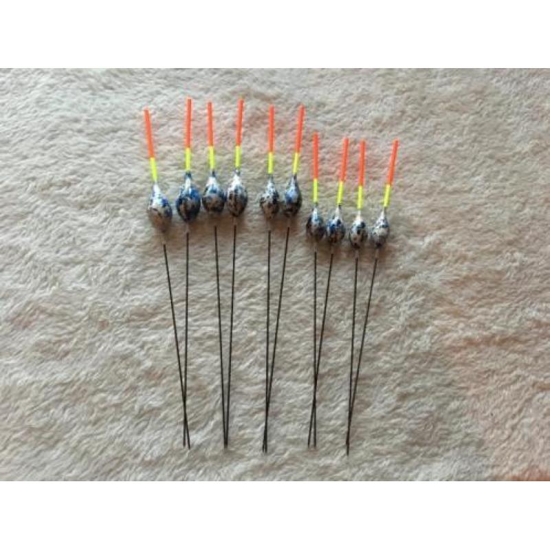 adv 116 / NIEUW serie 10 dobbers = 5 gewichten BOBI FISHER